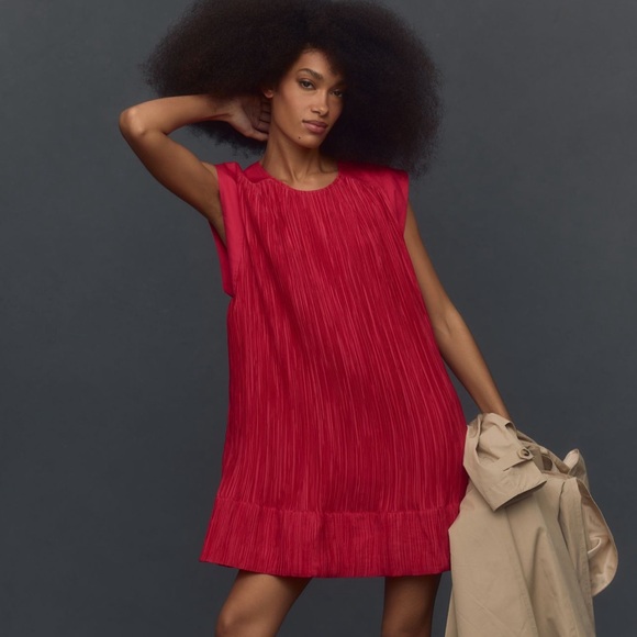 Anthropologie Dresses & Skirts - Anthropologie Red Sleeveless Dress